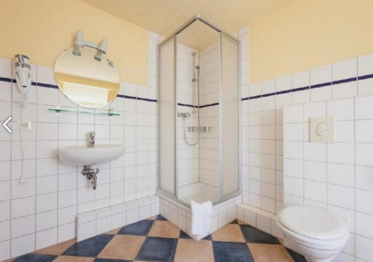 Familien- Und Freizeithotel Gutshaus Petkus Екстер'єр фото